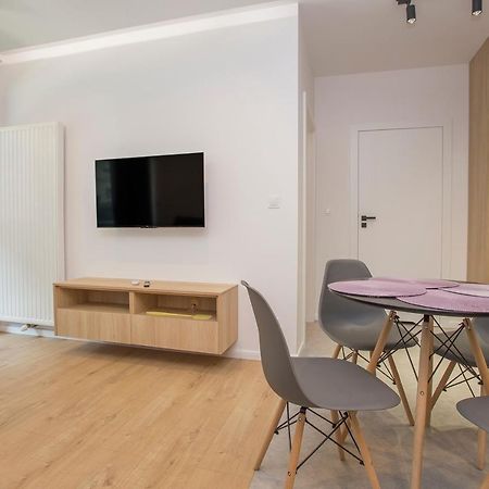 Urban Jungle Apartament Alice Белосток Экстерьер фото